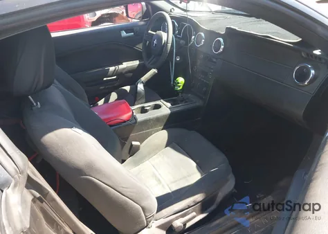 2009 Ford Mustang V6/V6 Premium из США, поврежденный, VIN 1ZVHT80N595131989